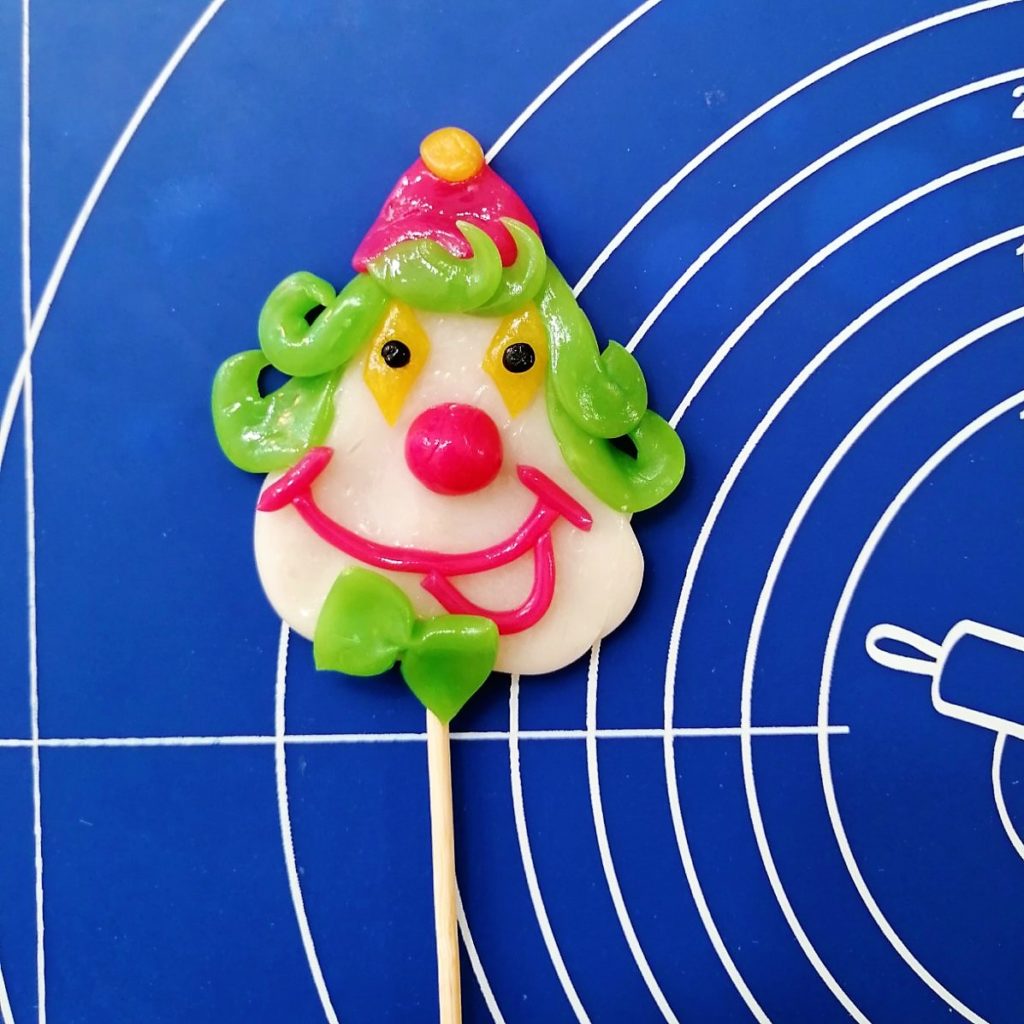 Близалка клоун